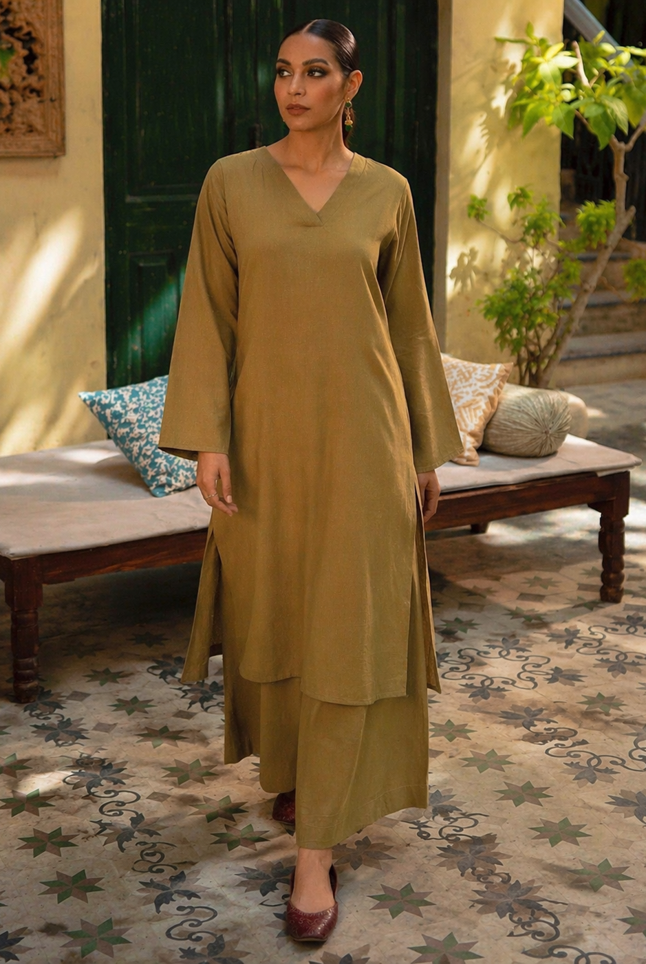 Laalzari olive linen V-neck kurta and wide-leg palazzo co-ord set for women — full-length view