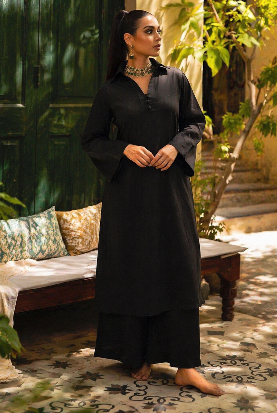 Laalzari midnight black tailored collar-neck linen kurta set for women — full-length view
