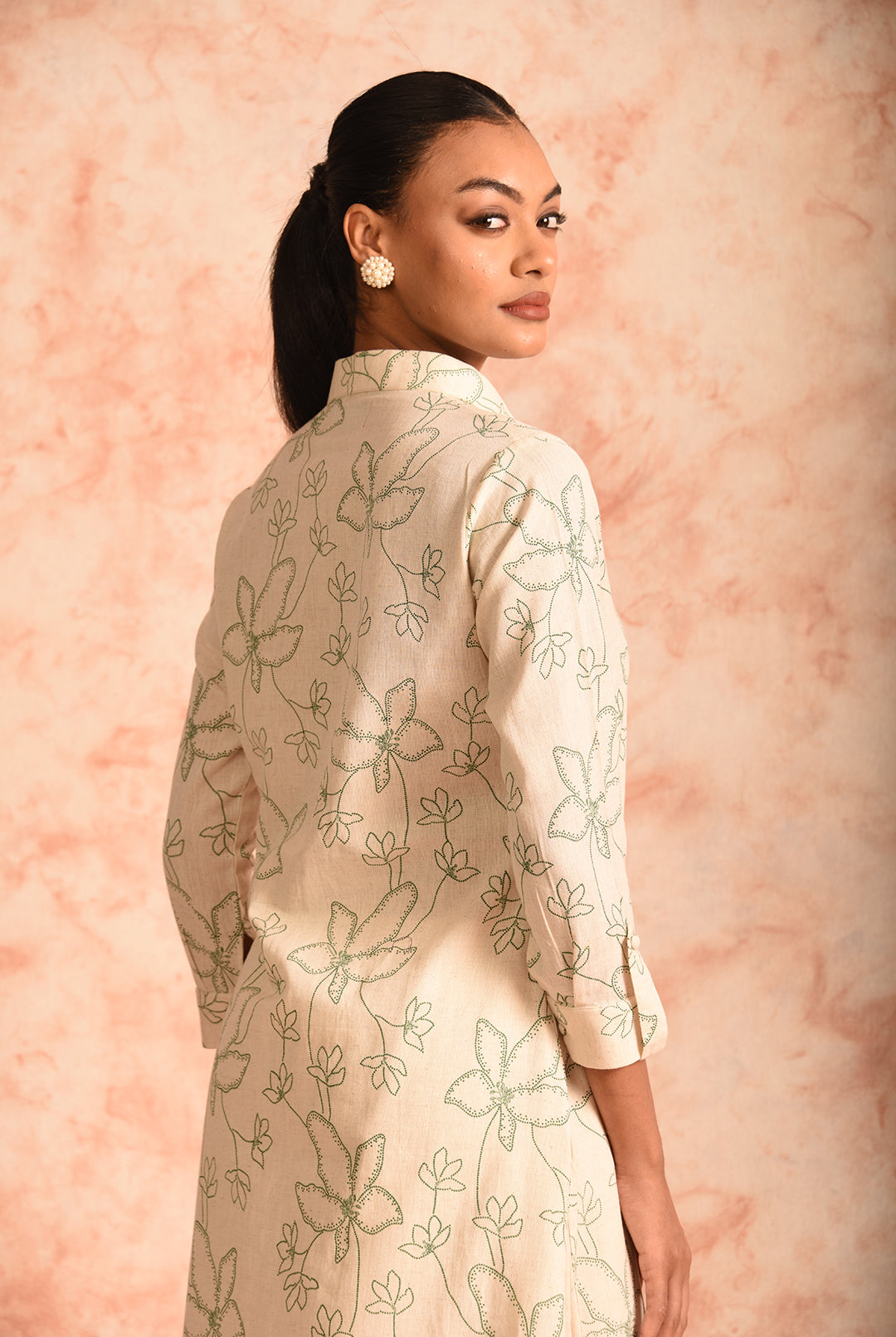 Laalzari printed off-white linen kurta for women — fabric detail