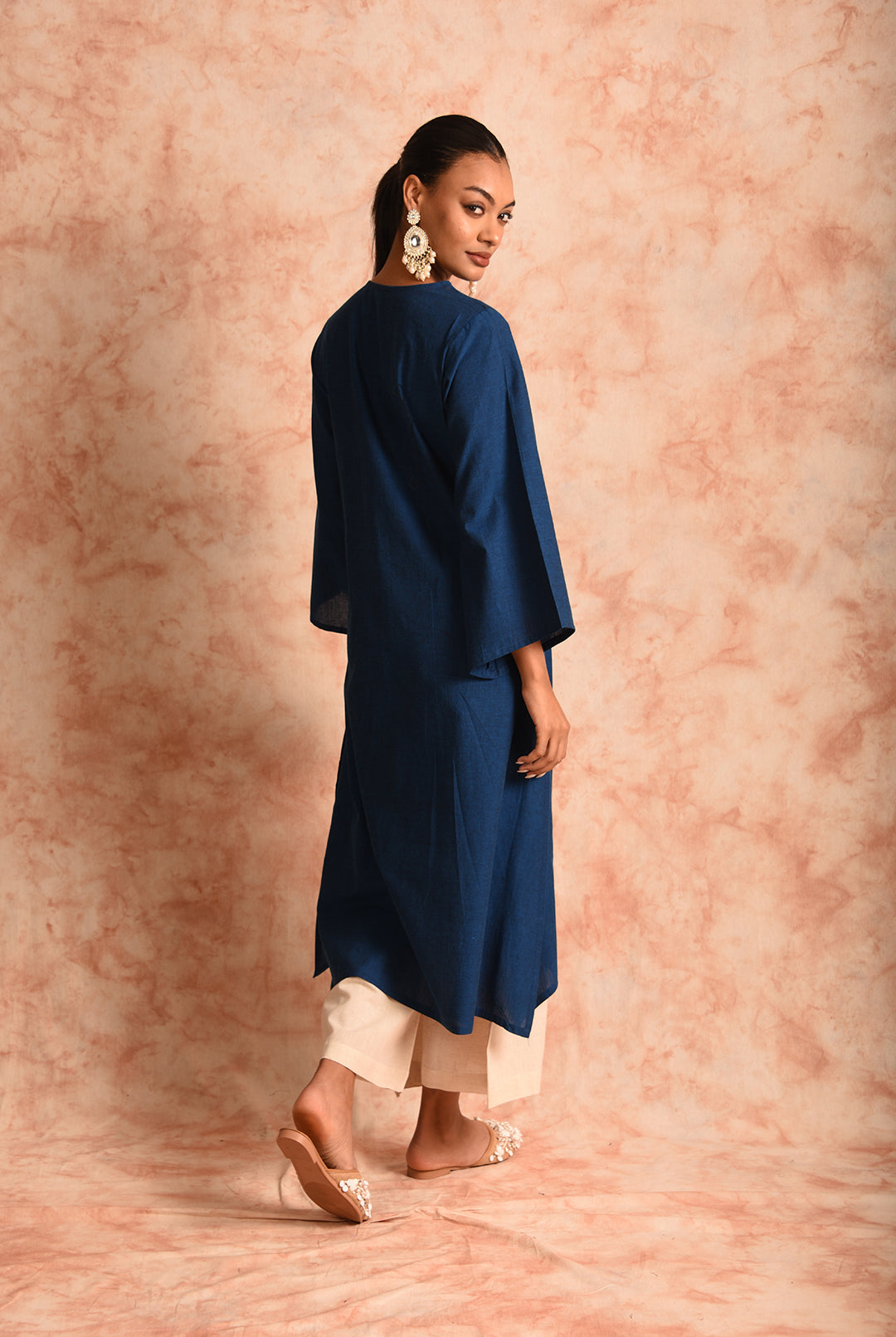 Laalzari blue V-neck linen co-ord set with contrasting palazzo for women — fabric detail