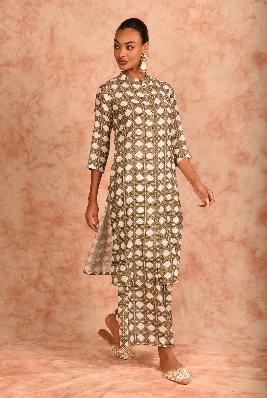 Laalzari printed linen round-neck kurta and palazzo co-ord set for women — full-length view