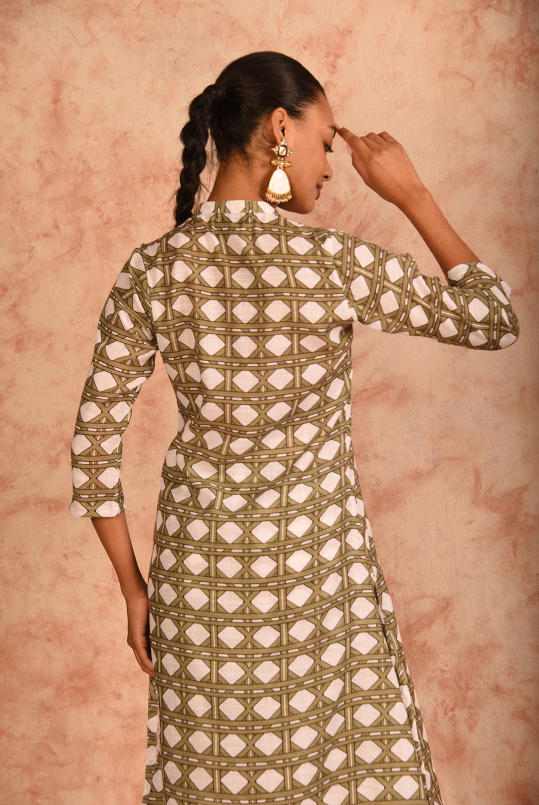 Laalzari printed linen round-neck kurta and palazzo co-ord set for women — outfit detail