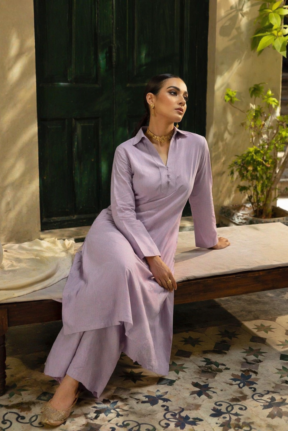 Laalzari lavender linen collar-neck kurta and wide-leg palazzo co-ord set for women — side view