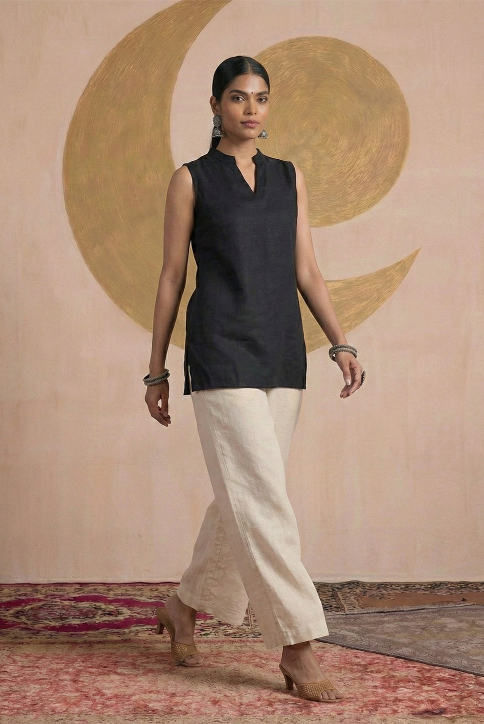 Laalzari midnight black V-neck sleeveless linen kurta for women — side view