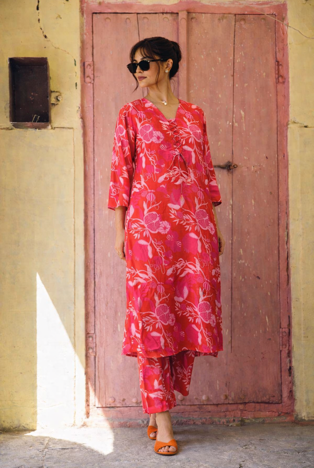 Laalzari coral floral printed muslin V-neck kurta and wide-leg palazzo co-ord set for women — front view