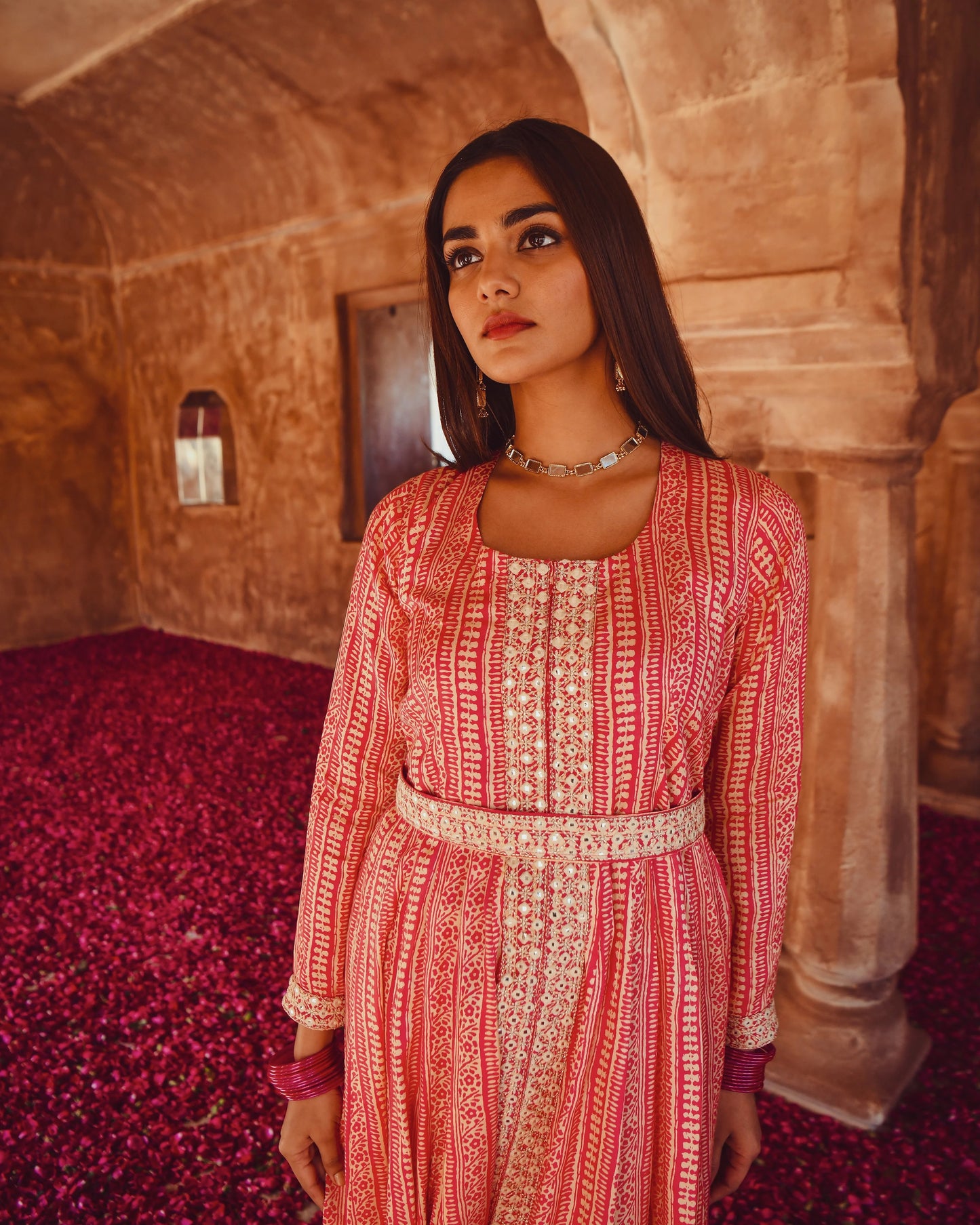PINK MUSLIN COTTON DRESS WITH THREAD EMBROIDERY