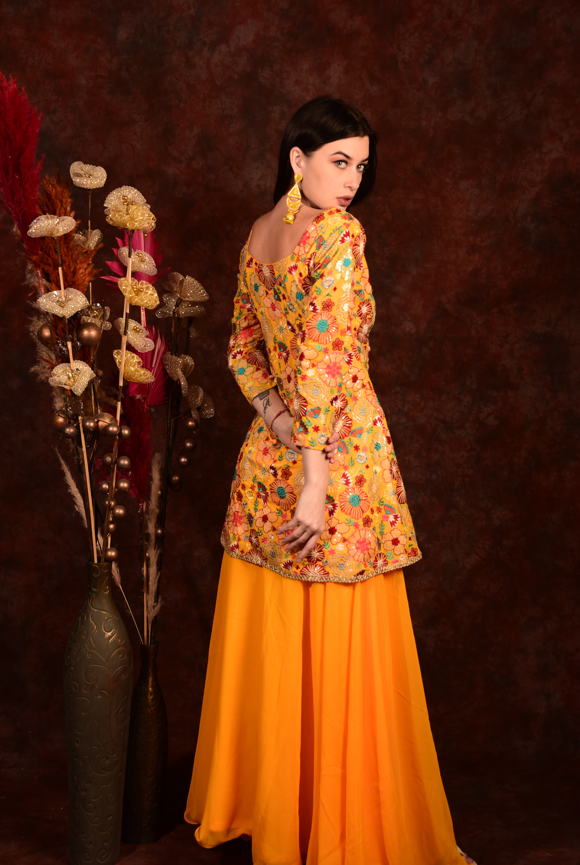 Laalzari yellow floral peplum top with skirt and dupatta for women — dupatta detail