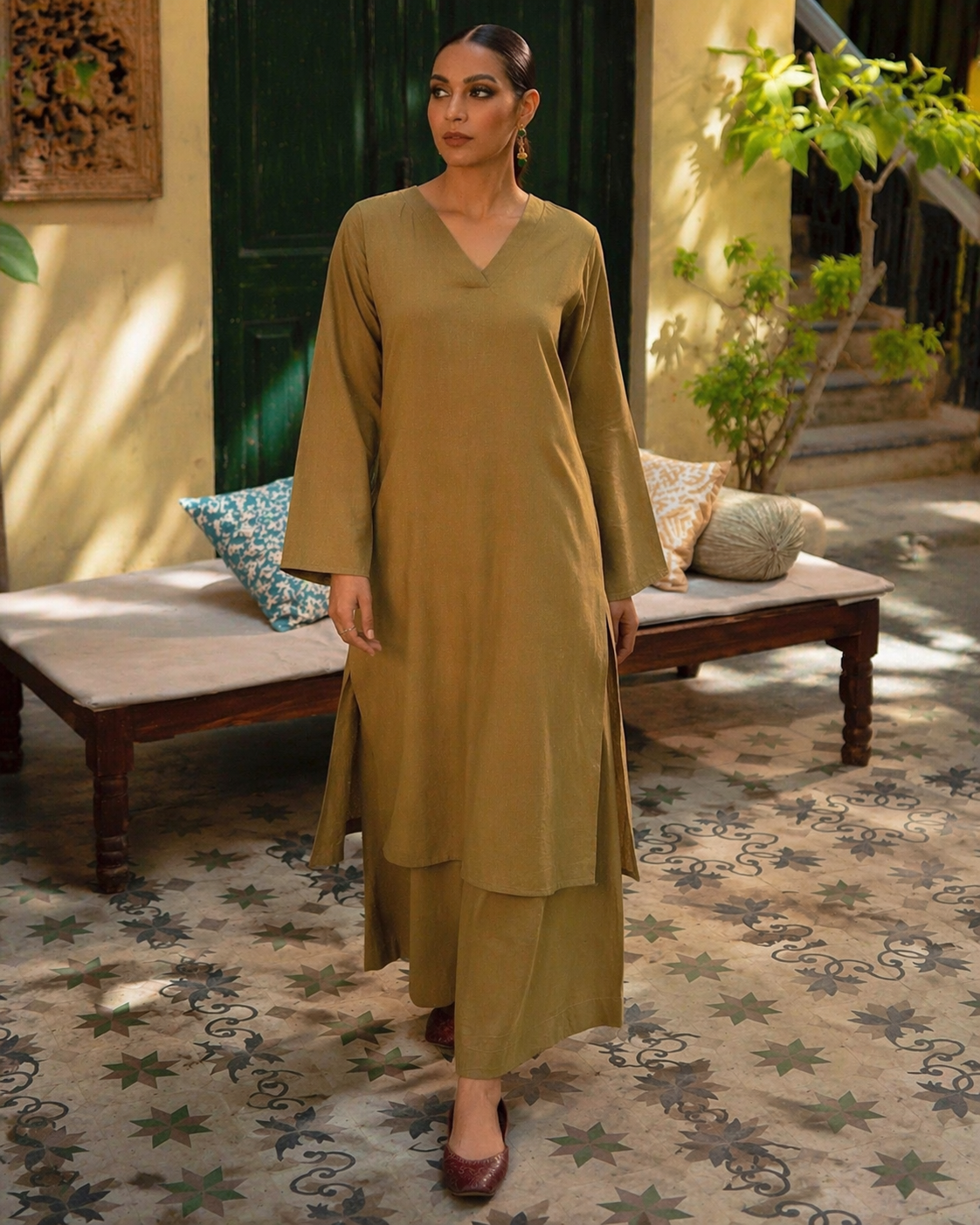 Laalzari olive linen V-neck kurta and wide-leg palazzo co-ord set for women — full-length view