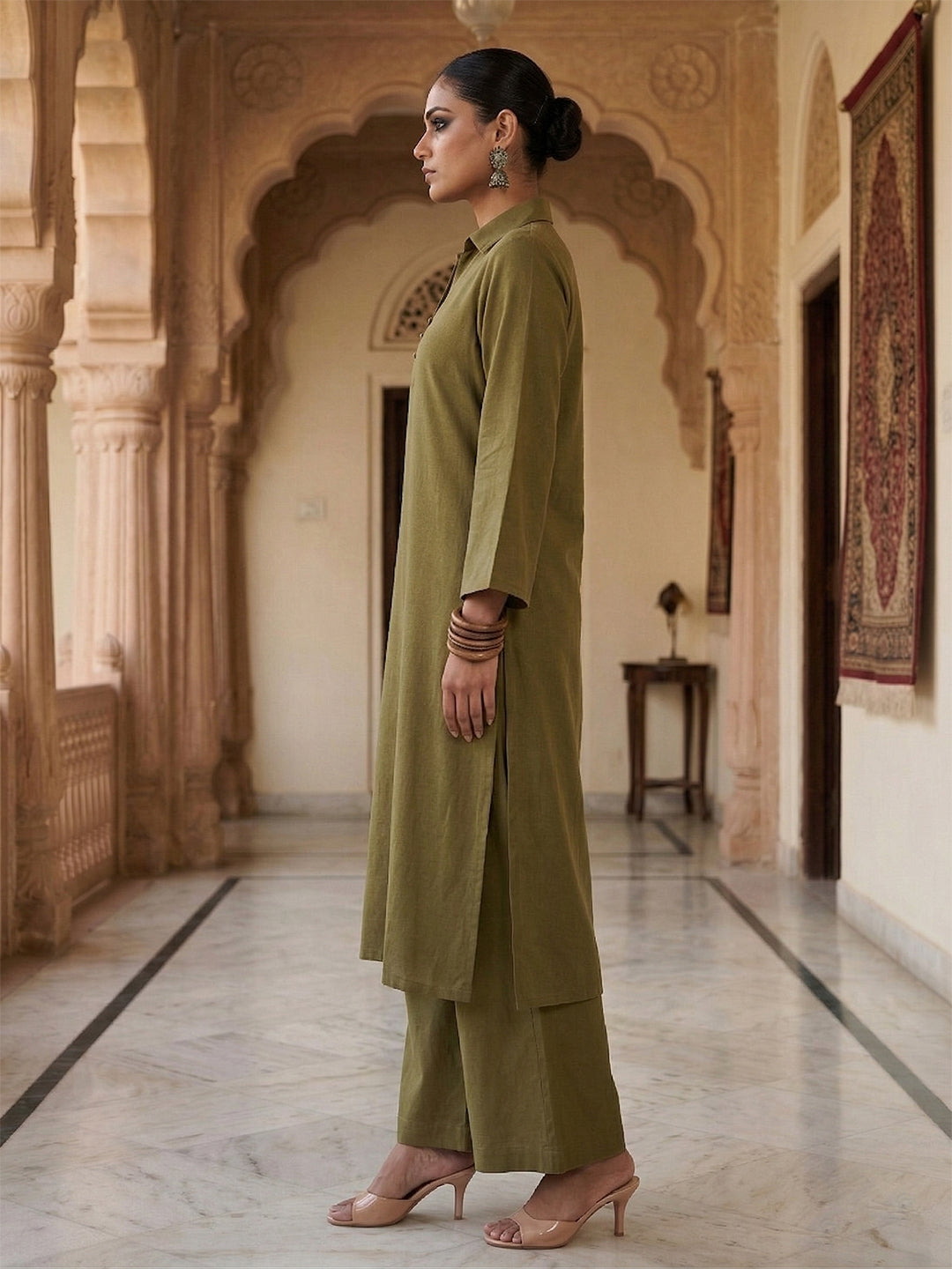 Laalzari green collar-neck linen kurta set for women — full-length view