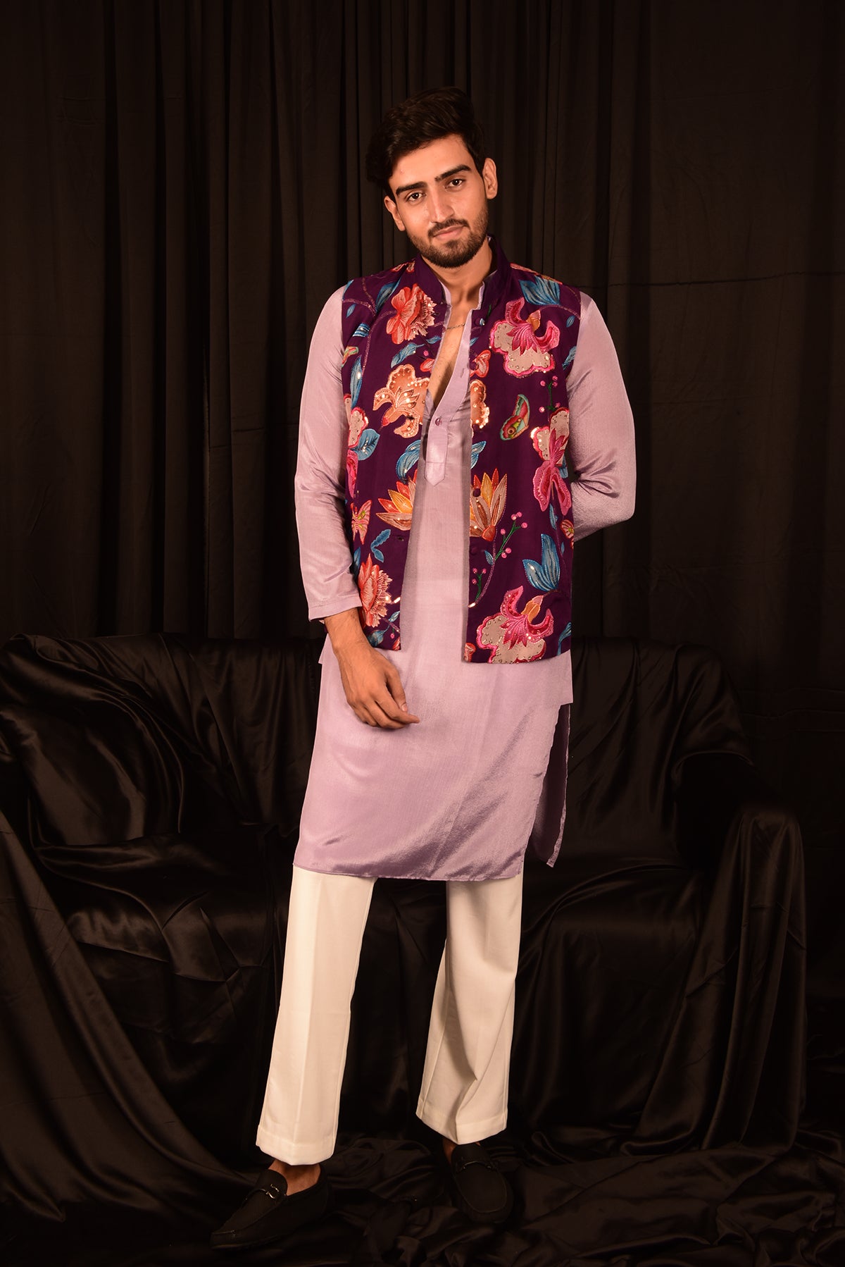 LILAC CHINON STRAIGHT KURTA SET WITH EMBROIDERED BANDHI JACKET