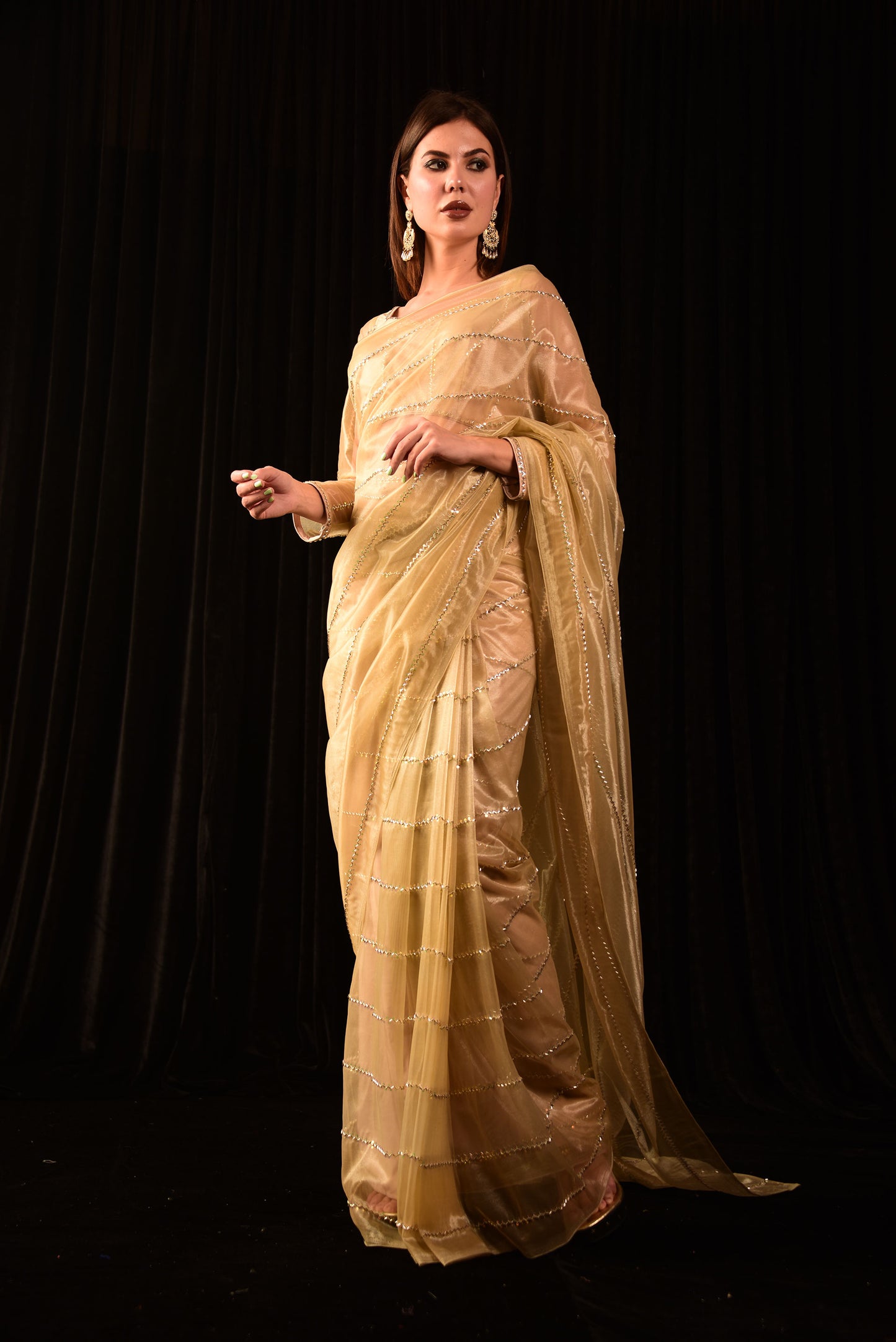 BEIGE HAND EMBROIDED PRE DRAPE SAREE IW_DR