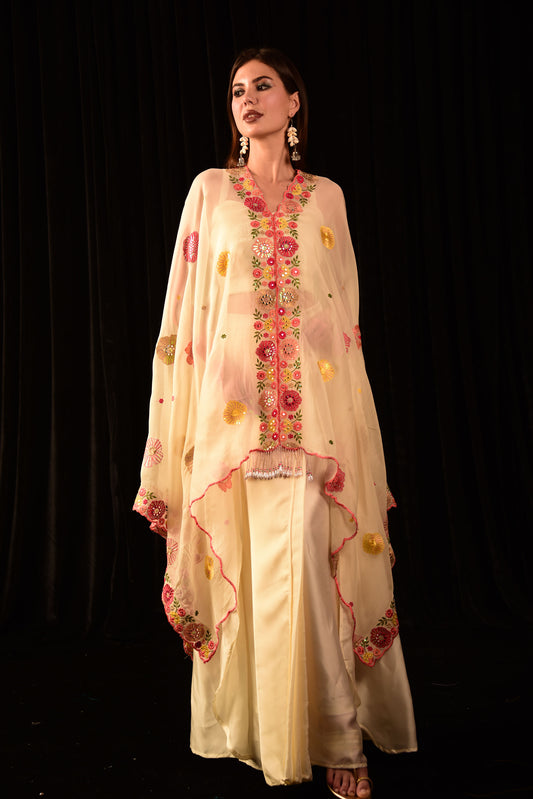 Kaali Dori: Chic Indo-Western Fusion Wear