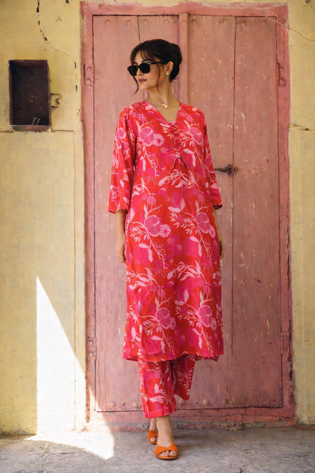 Laalzari coral floral printed muslin V-neck kurta and wide-leg palazzo co-ord set for women — front view