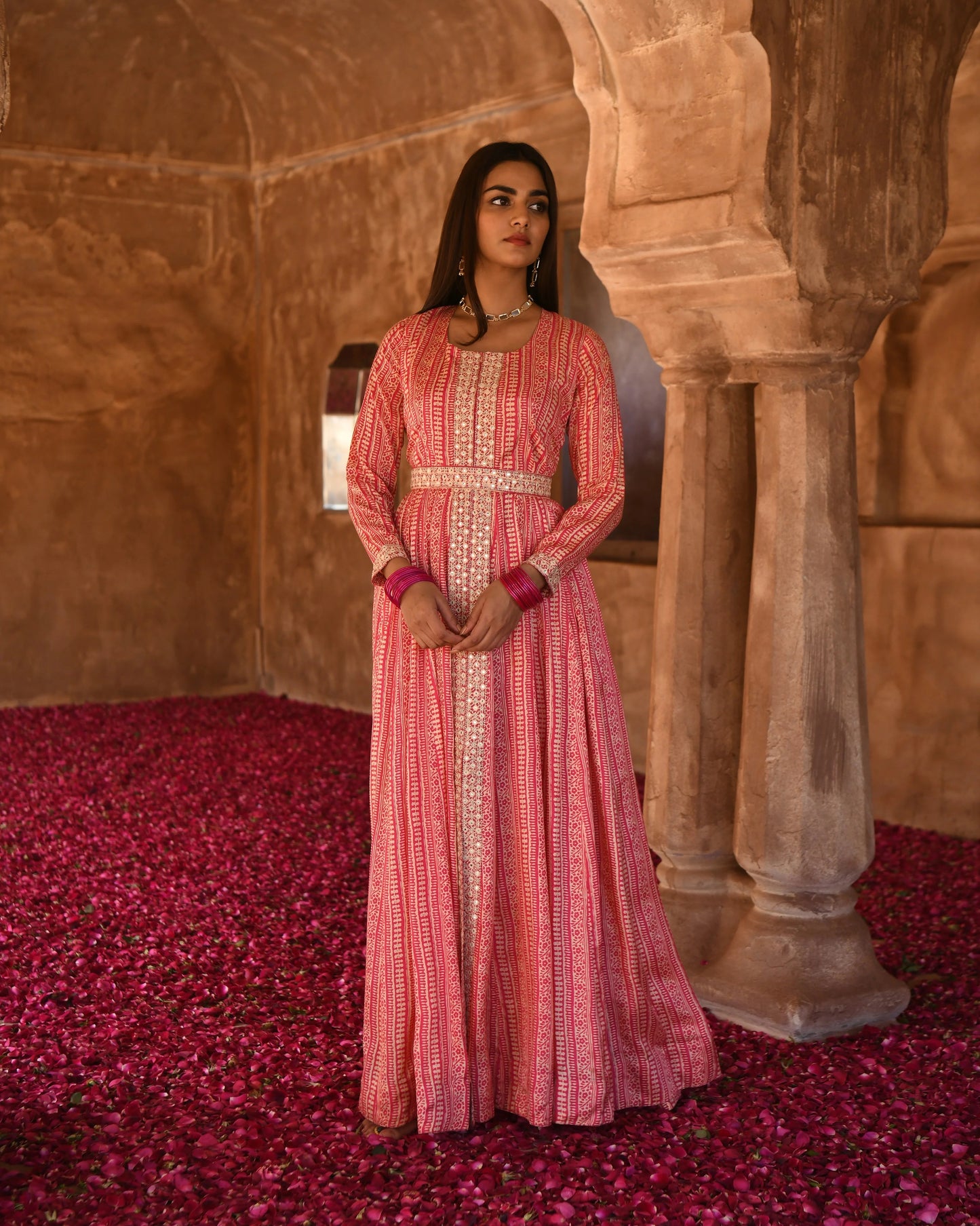 PINK MUSLIN COTTON DRESS WITH THREAD EMBROIDERY