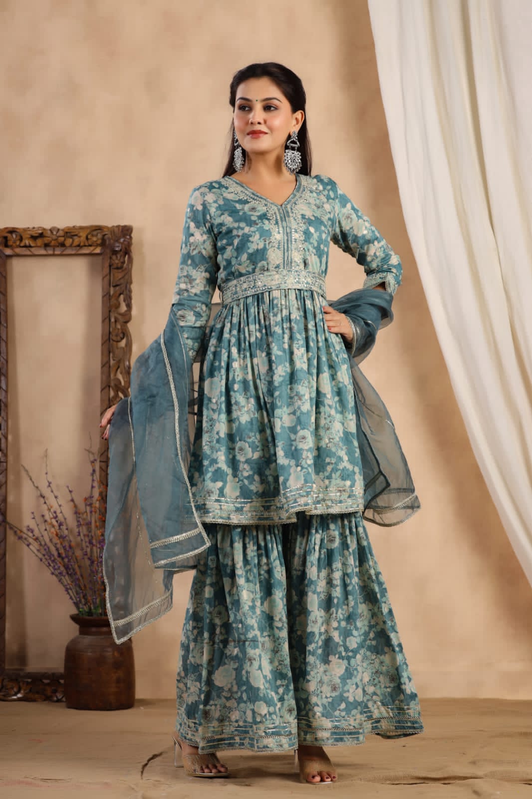SHARARA SUIT WITH BELT